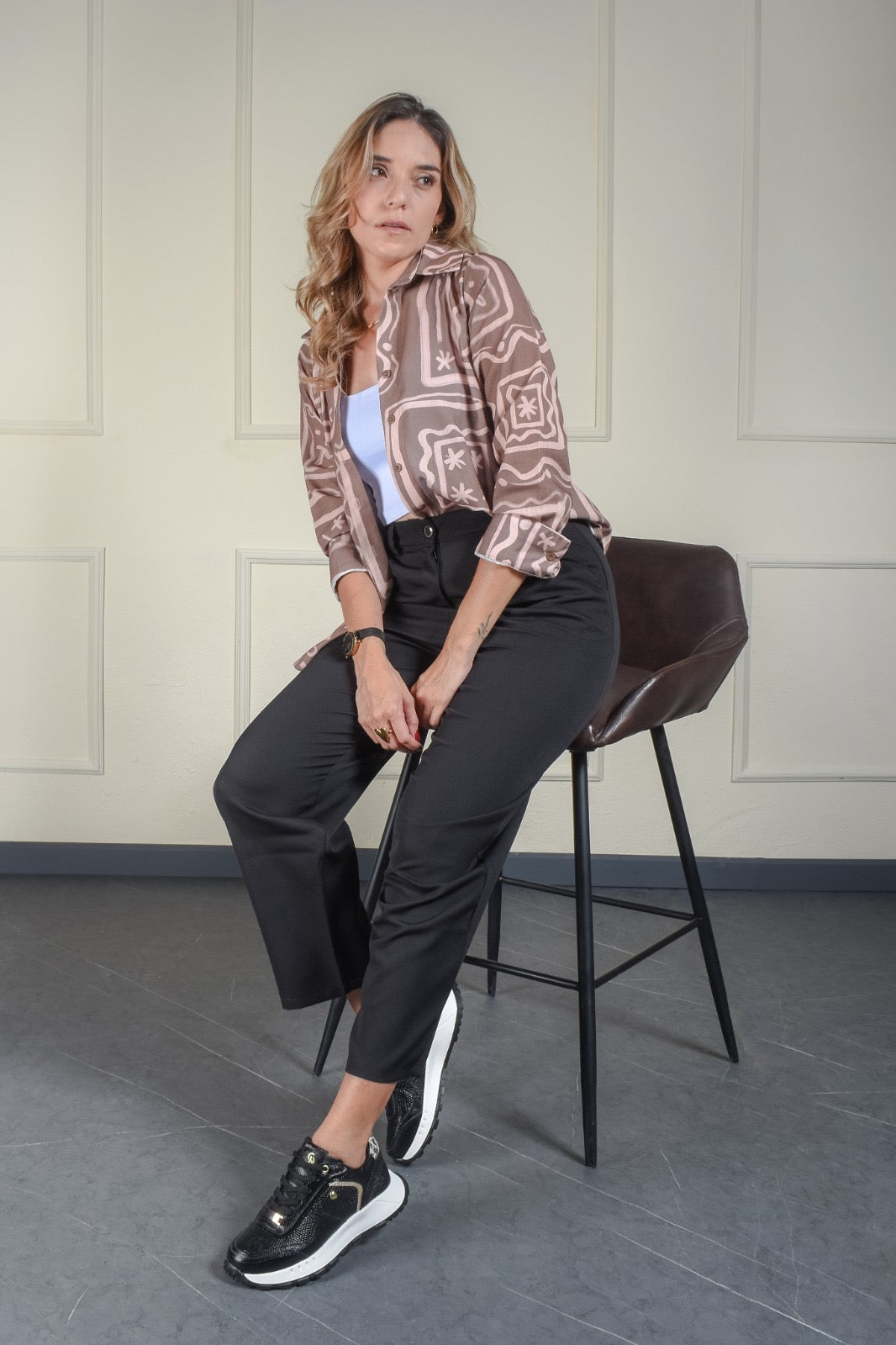 CAMISERA LÍA LINO MOCA