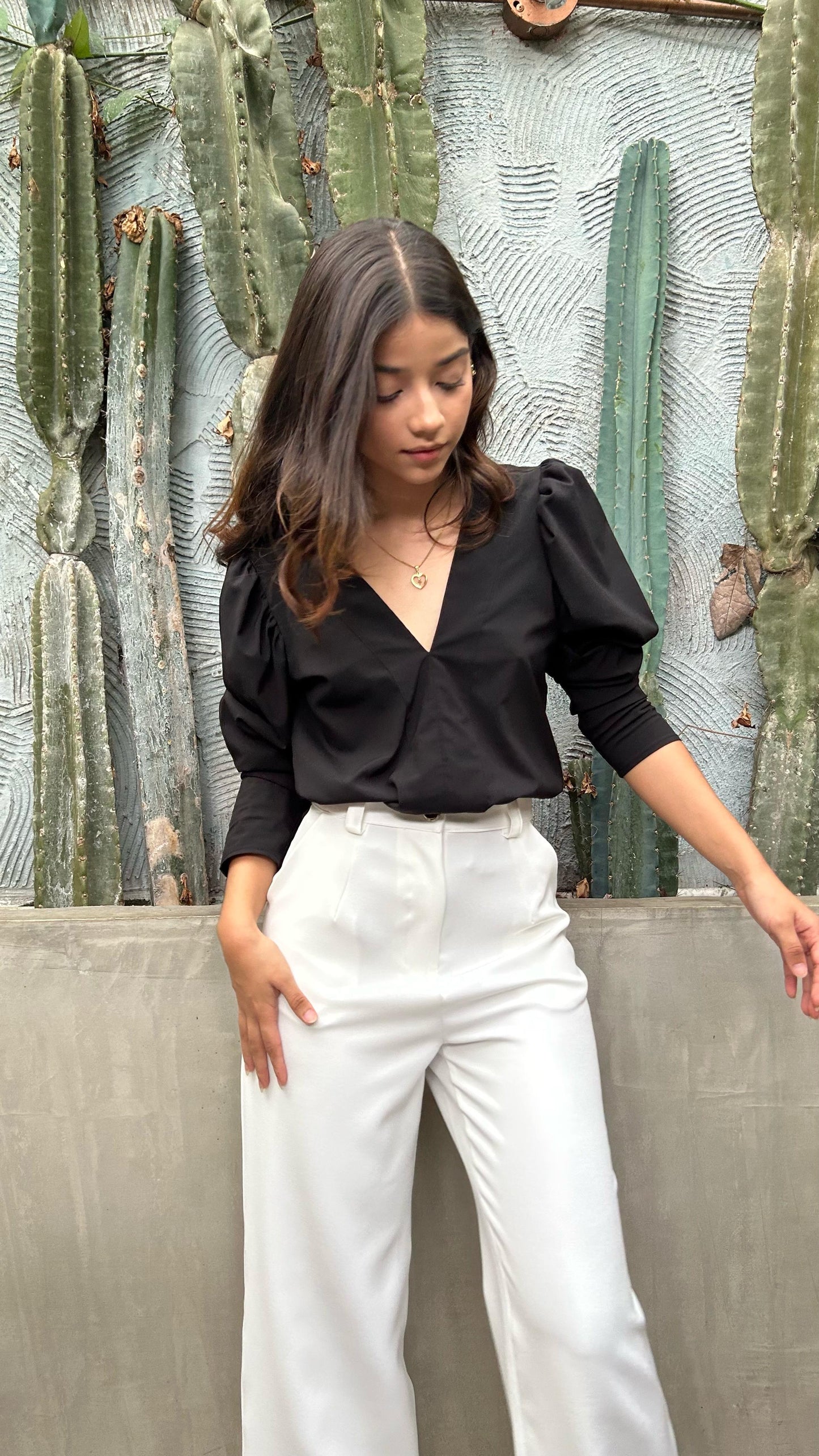 OLIVIA NEGRA