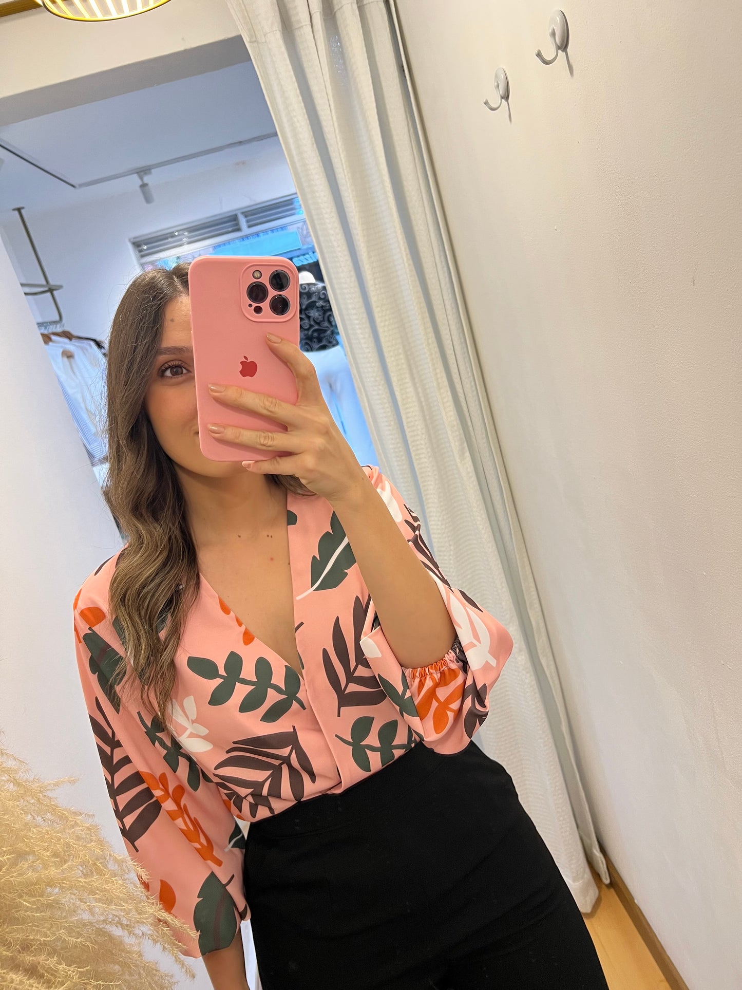BLUSA CRUZADA ESTAMPADA ROSA