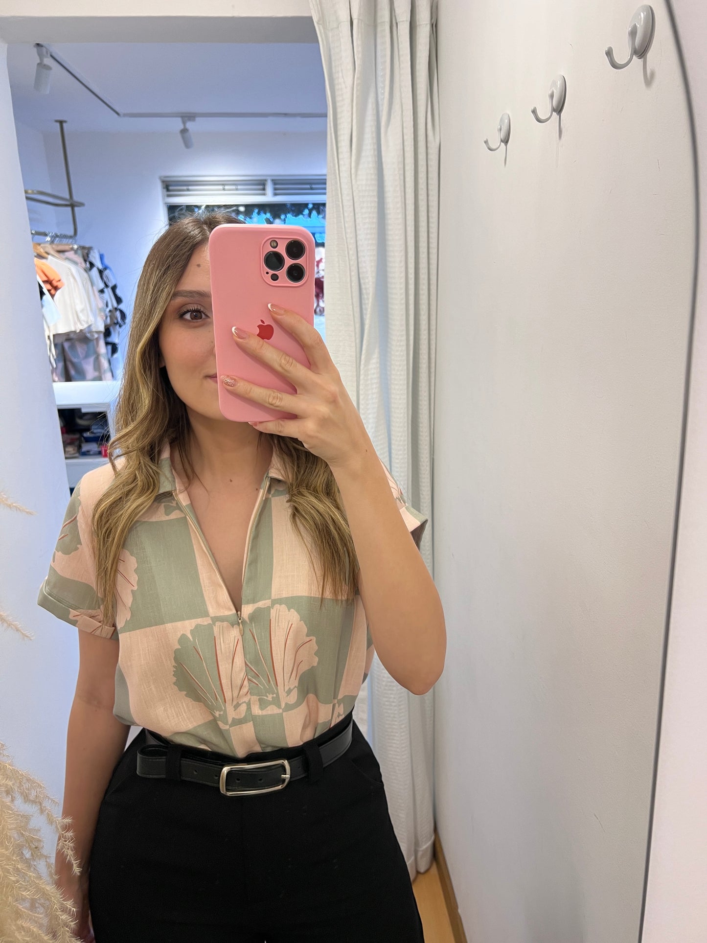 BLUSA JULIETA ESTAMPADA VERDE BEIGE