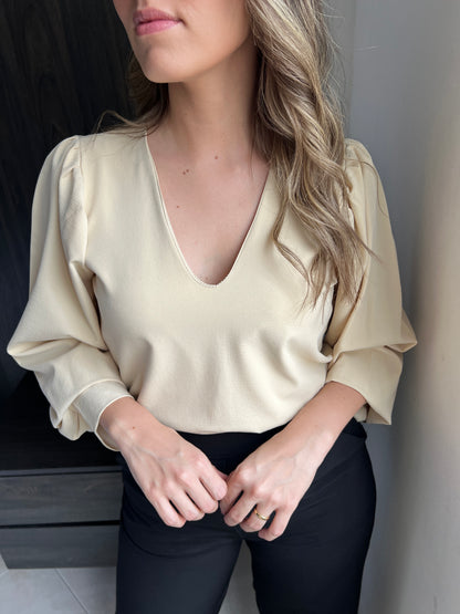 BLUSA EMILIA BEIGE MANTEQUILLA