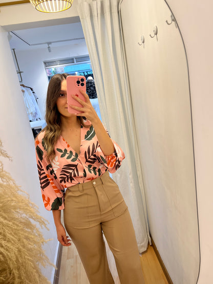 BLUSA CRUZADA ESTAMPADA ROSA