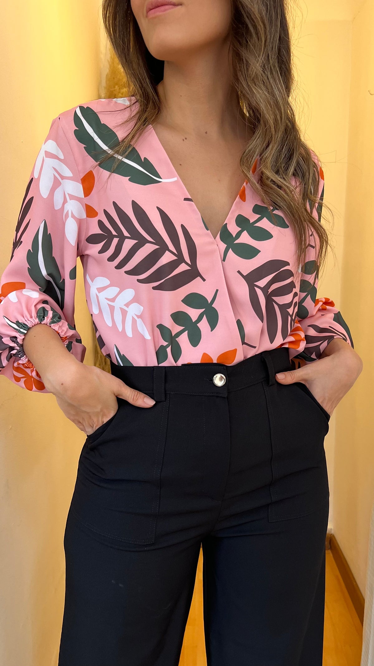 BLUSA CRUZADA ROSA ESTAMPADA