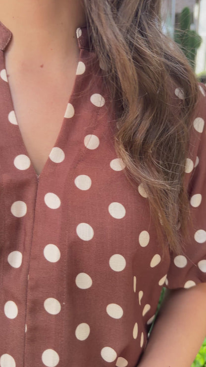 BLUSA VICTORIA PUNTOS CHOCOLATE